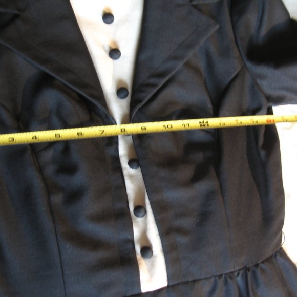 Holidays coming! VINTAGE Tuxedo Dress Size 6 - Picture 5 of 11